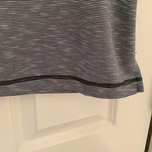 Tommy Bahama Polo Shirt size XL - Picture 4 of 5